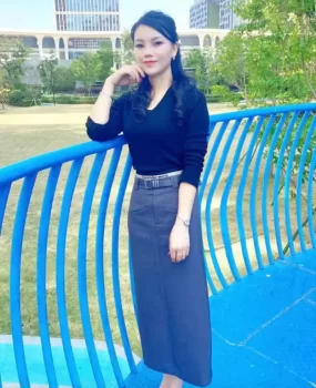 有纹身，烧的一b