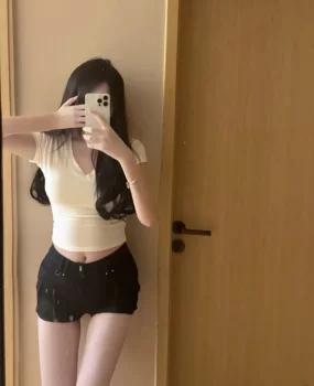 零零后小妹妹中项抓龙筋