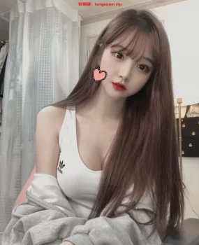 兼职美女，风骚奶大小妹妹水深99年