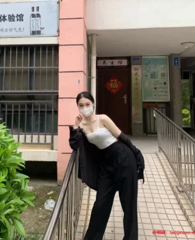 欢迎哥哥来品茶